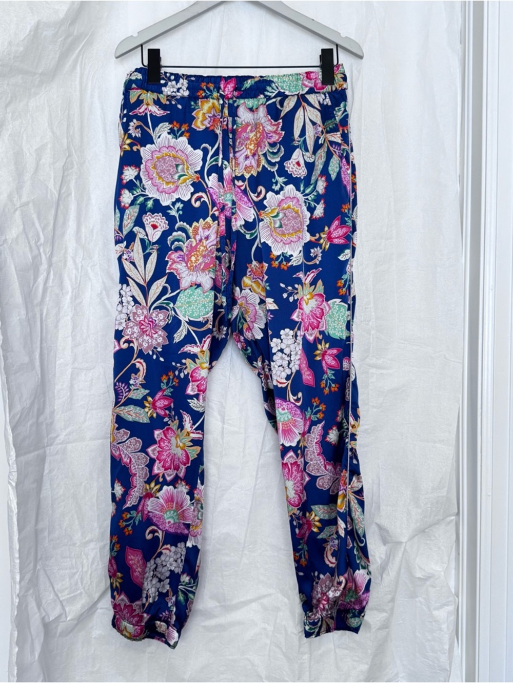 Johnny Was:Silk Navy Floral Drawstring Joggers